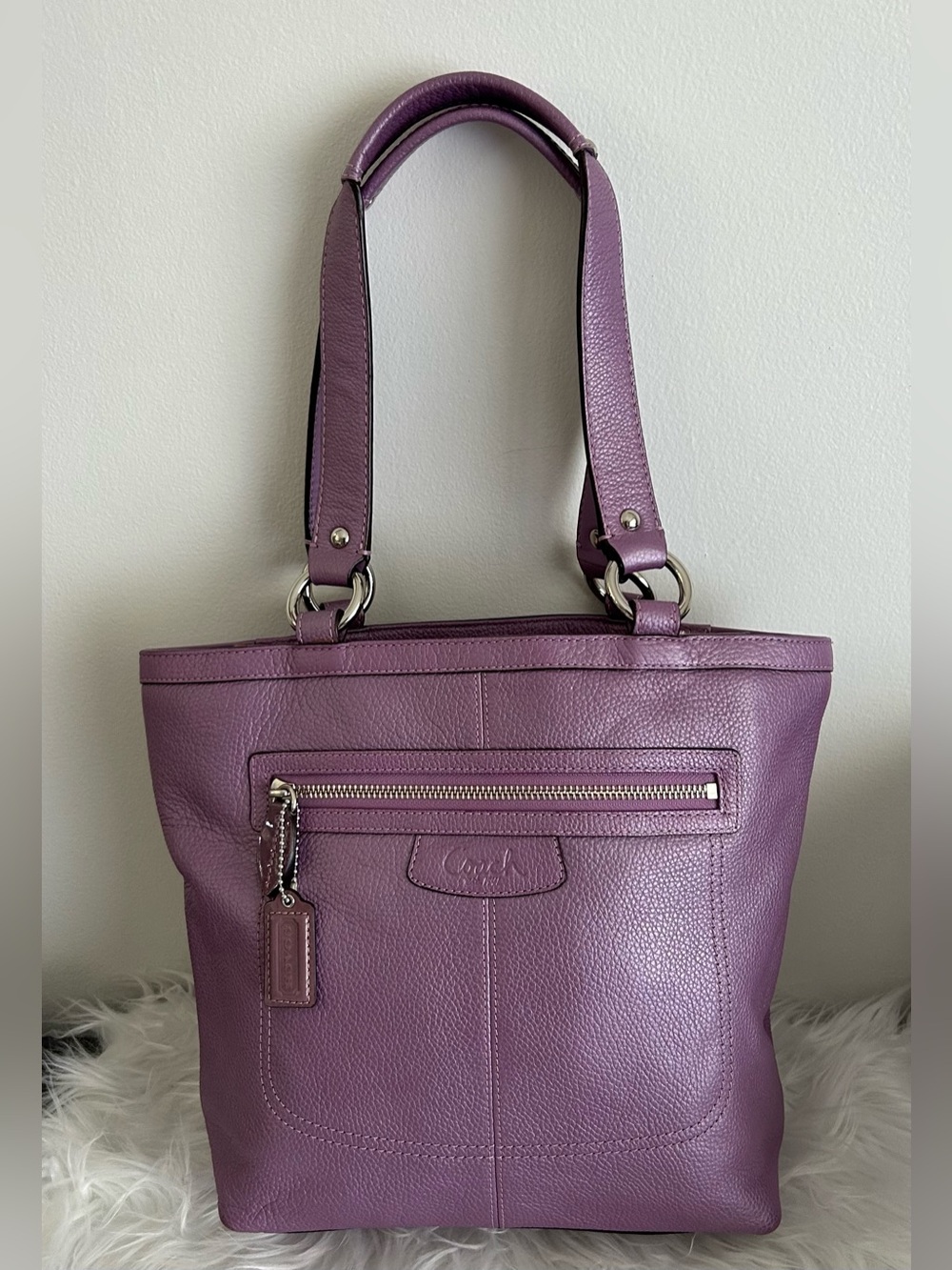 Coach Penelope Leather Tote Shoulder Bag Crossbody Lavender F14683 - Picture 3 of 15